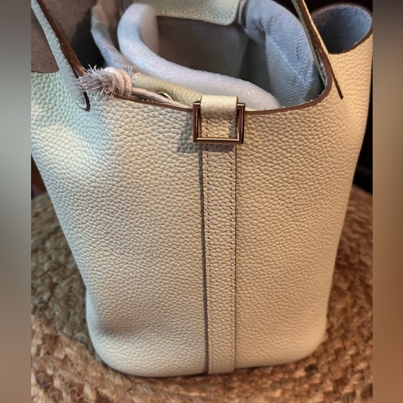 Small Bucket Bag - Picture 6 of 9